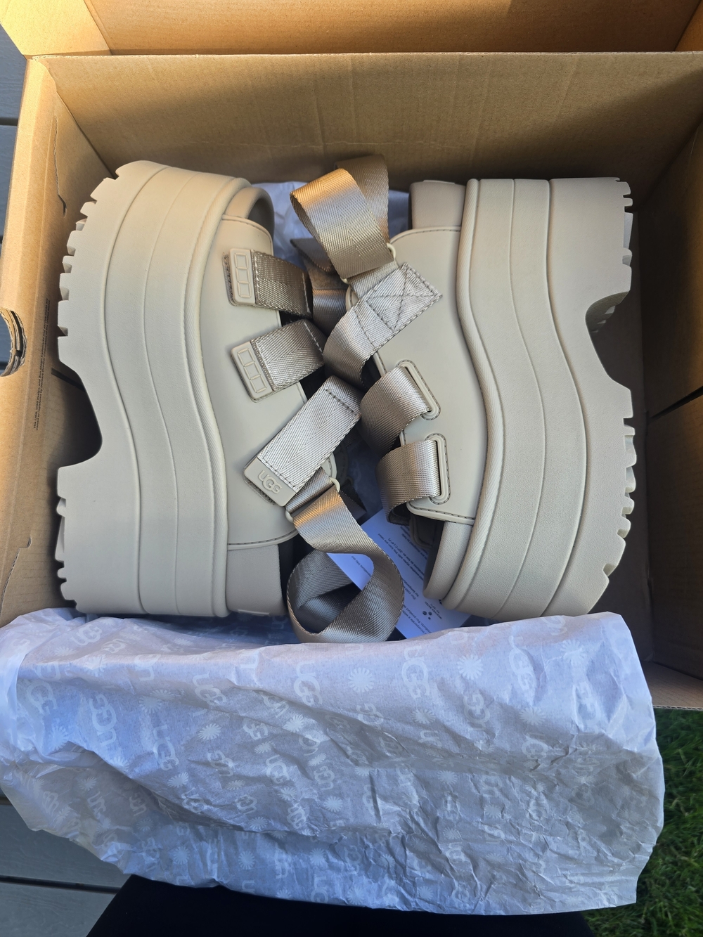 UGG Goldenrise Platform Sandals - Mustard Seed - Picture 2 of 8